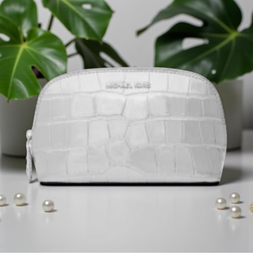 🩶MICHAEL KORS🩶Empire Small Metallic Crocodile Embossed Leather Travel Pouch